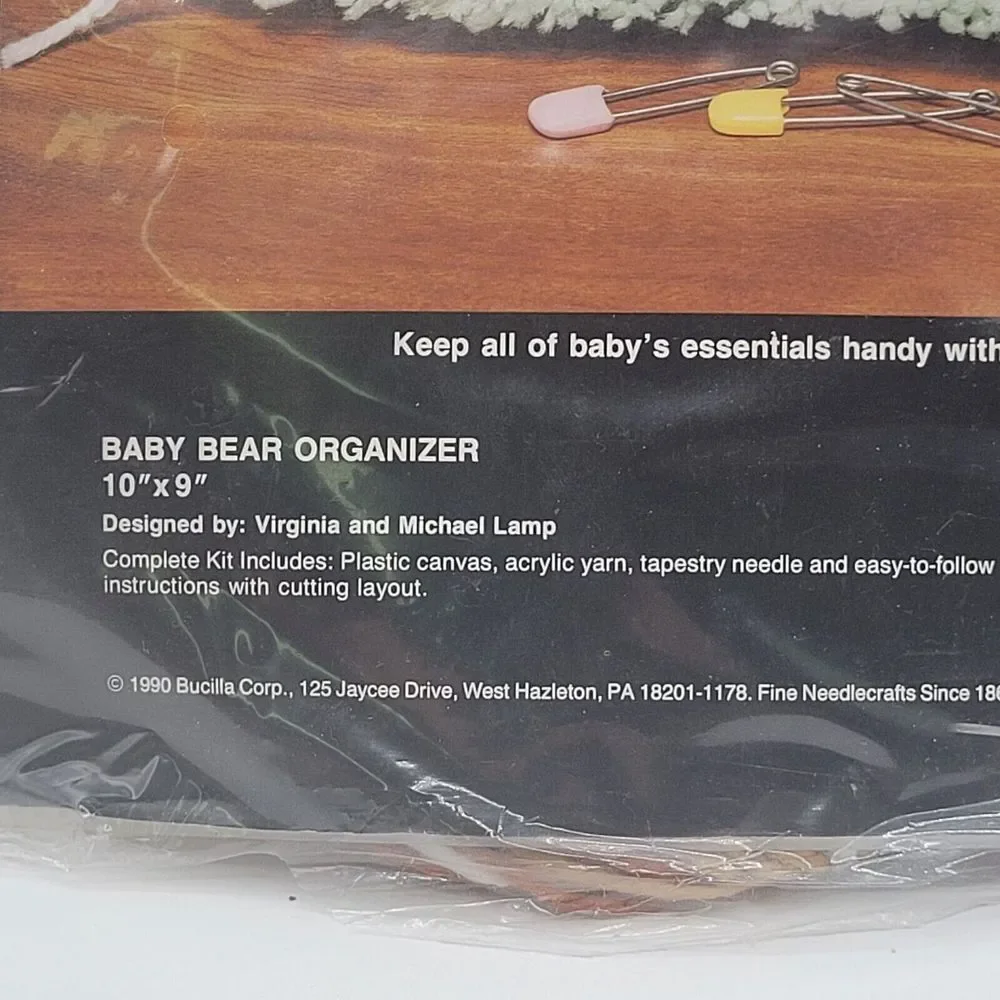 NIP Vtg Bucilla Plastic‎ Canvas Baby Bear Organizer 10